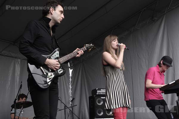 CHROMATICS - 2008-06-07 - PARIS - Parc de la Villette - 